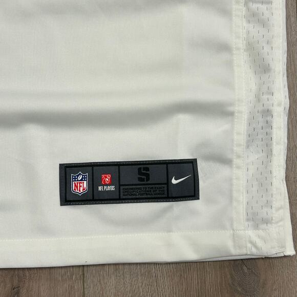 Nike Nick Chubb White Cleveland Browns Game Jersey size Small S B3 - Picture 3 of 6